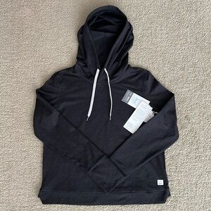 NWT Vuori Halo Essential Hoodie Size Xsmall
